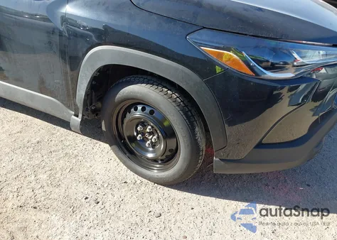 2025 Toyota Corolla Cross Le z USA, uszkodzony, nr VIN 7MUBAAAG5SV128862